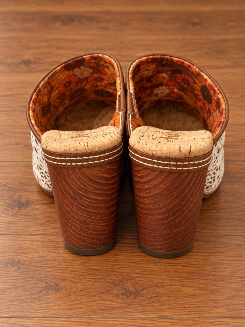 Korks Size 8 Crochet Lace Platform Clogs Brown Cream Boho Mules - Picture 3 of 5